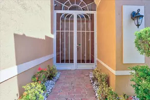 15323 Fiorenza Cir, Delray Beach, FL 33446 - Photo 2