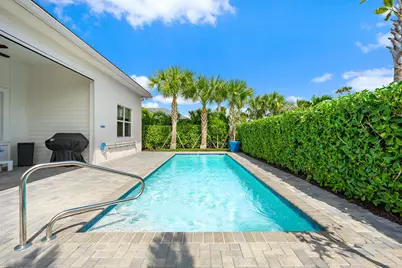 10038 Regency Way, Palm Beach Gardens, FL 33412 - Photo 6