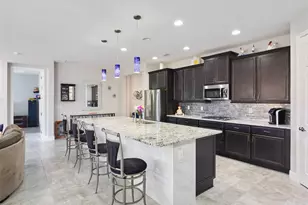 10095 SW Oak Tree Cir, Port Saint Lucie, FL 34987 - Photo 2