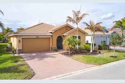 10095 SW Oak Tree Circle, Port Saint Lucie, FL 34987 - Photo 2