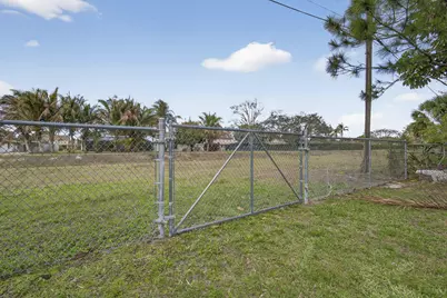 749 W Rambling Drive, Wellington, FL 33414 - Photo 6