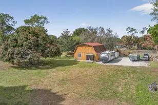 749 W Rambling Dr, Wellington, FL 33414 - Photo 32