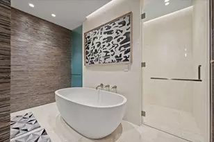 200 Arkona Ct, West Palm Beach, FL 33401 - Photo 14