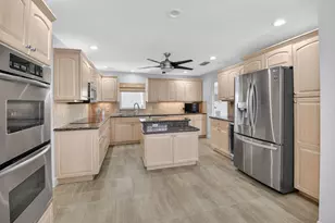 32 Estate Dr, Boynton Beach, FL 33436 - Photo 20