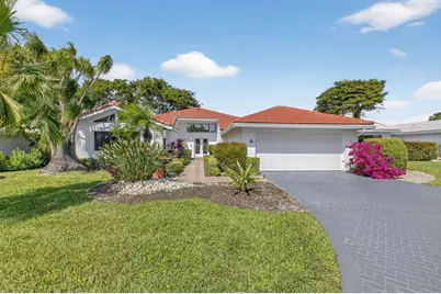 32 Estate Drive, Boynton Beach, FL 33436 - Photo 1