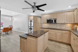 32 Estate Dr, Boynton Beach, FL 33436 - Photo 14