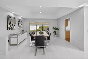 32 Estate Dr, Boynton Beach, FL 33436 - Photo 12