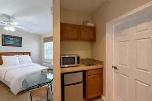 8356 Mulligan Cir, Port Saint Lucie, FL 34986 - Photo 4