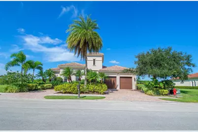 138 SE Via San Marino, Port Saint Lucie, FL 34984 - Photo 2