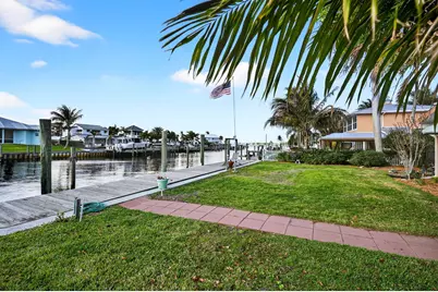 150 SW Beachway Avenue, Palm City, FL 34990 - Photo 10