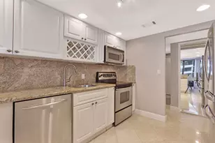 4200 N Ocean Dr, Singer Island, FL 33404 - Photo 24