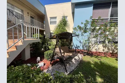 897 Flanders S #897, Delray Beach, FL 33484 - Photo 2