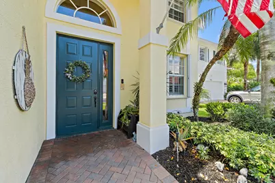 112 Hidden Hollow Drive, Palm Beach Gardens, FL 33418 - Photo 2