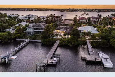 820 N Atlantic Drive, Lantana, FL 33462 - Photo 2