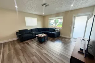 2712 NW 52nd Ct, Tamarac, FL 33309 - Photo 2