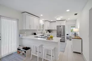 801 Hibiscus Ave, Juno Beach, FL 33408 - Photo 4