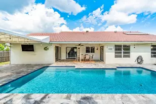 1352 Wyndcliff Dr, Wellington, FL 33414 - Photo 24