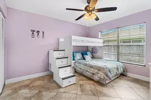 1352 Wyndcliff Dr, Wellington, FL 33414 - Photo 16