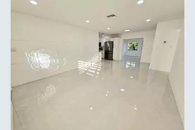 7304 Westwood Drive, Tamarac, FL 33321 - Photo 2