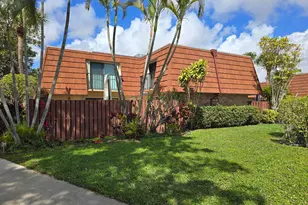 1440 Augusta Cir, Delray Beach, FL 33445 - Photo 2