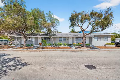 512 N 9th Avenue N, Lake Worth Beach, FL 33460 - Photo 2