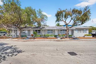 512 N 9th Ave N, Lake Worth Beach, FL 33460 - Photo 2