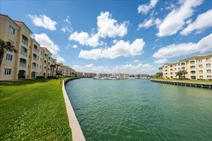 18 Harbour Isle Dr W, Fort Pierce, FL 34949 - Photo 14