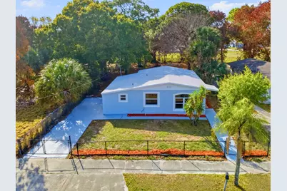 607 N 19th Street, Fort Pierce, FL 34950 - Photo 1