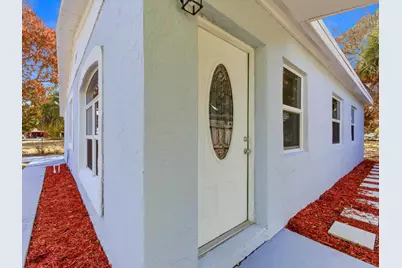 607 N 19th Street, Fort Pierce, FL 34950 - Photo 6