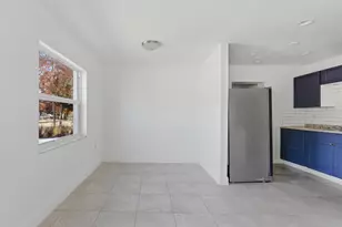 607 N 19th St, Fort Pierce, FL 34950 - Photo 12