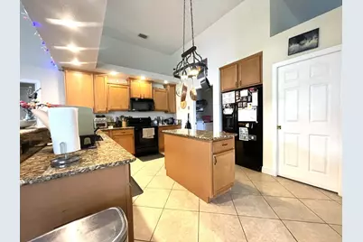 301 SW Buzby Court, Port Saint Lucie, FL 34953 - Photo 6