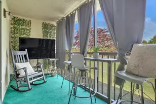 1423 Meadows Cir W, Boynton Beach, FL 33436 - Photo 1