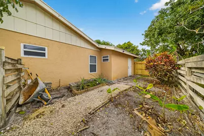 849 Camellia Drive, Royal Palm Beach, FL 33411 - Photo 6