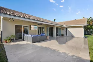 319 Sequoia Ln, Boca Raton, FL 33487 - Photo 28