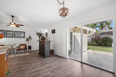 319 Sequoia Lane, Boca Raton, FL 33487 - Photo 12