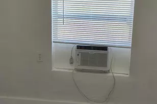 806 N 25th St, Fort Pierce, FL 34947 - Photo 12