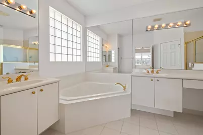 7086 Del Corso Lane, Delray Beach, FL 33446 - Photo 40