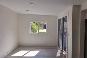 360 Barraclough St, Fort Pierce, FL 34982 - Photo 8