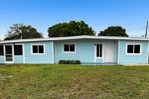 360 Barraclough St, Fort Pierce, FL 34982 - Photo 1