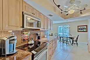 11811 Ave Of The Pga, Palm Beach Gardens, FL 33418 - Photo 10