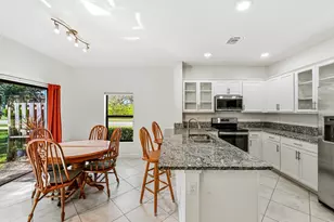 4664 Silver Saw Ln, Lake Worth, FL 33463 - Photo 8