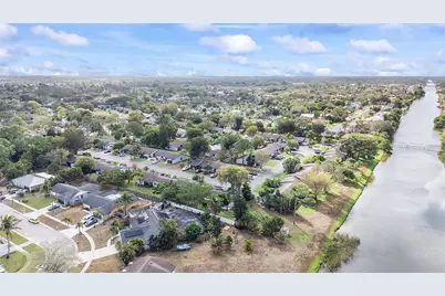 107 Conaskonk Circle, Royal Palm Beach, FL 33411 - Photo 6