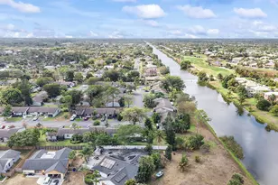 107 Conaskonk Cir, Royal Palm Beach, FL 33411 - Photo 8