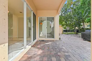 6657 Lurais Dr, Lake Worth, FL 33463 - Photo 32