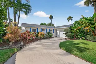 802 Mallard Dr, Delray Beach, FL 33444 - Photo 1