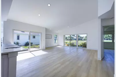 6890 Touchstone Circle, Palm Beach Gardens, FL 33418 - Photo 10