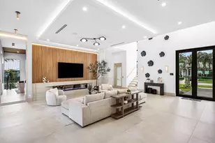 299 NE 7th St, Boca Raton, FL 33432 - Photo 22