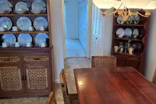 358 Chatham R, West Palm Beach, FL 33417 - Photo 8