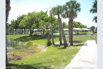 358 Chatham R, West Palm Beach, FL 33417 - Photo 26