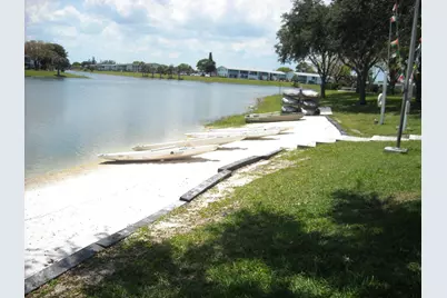 358 Chatham R, West Palm Beach, FL 33417 - Photo 30